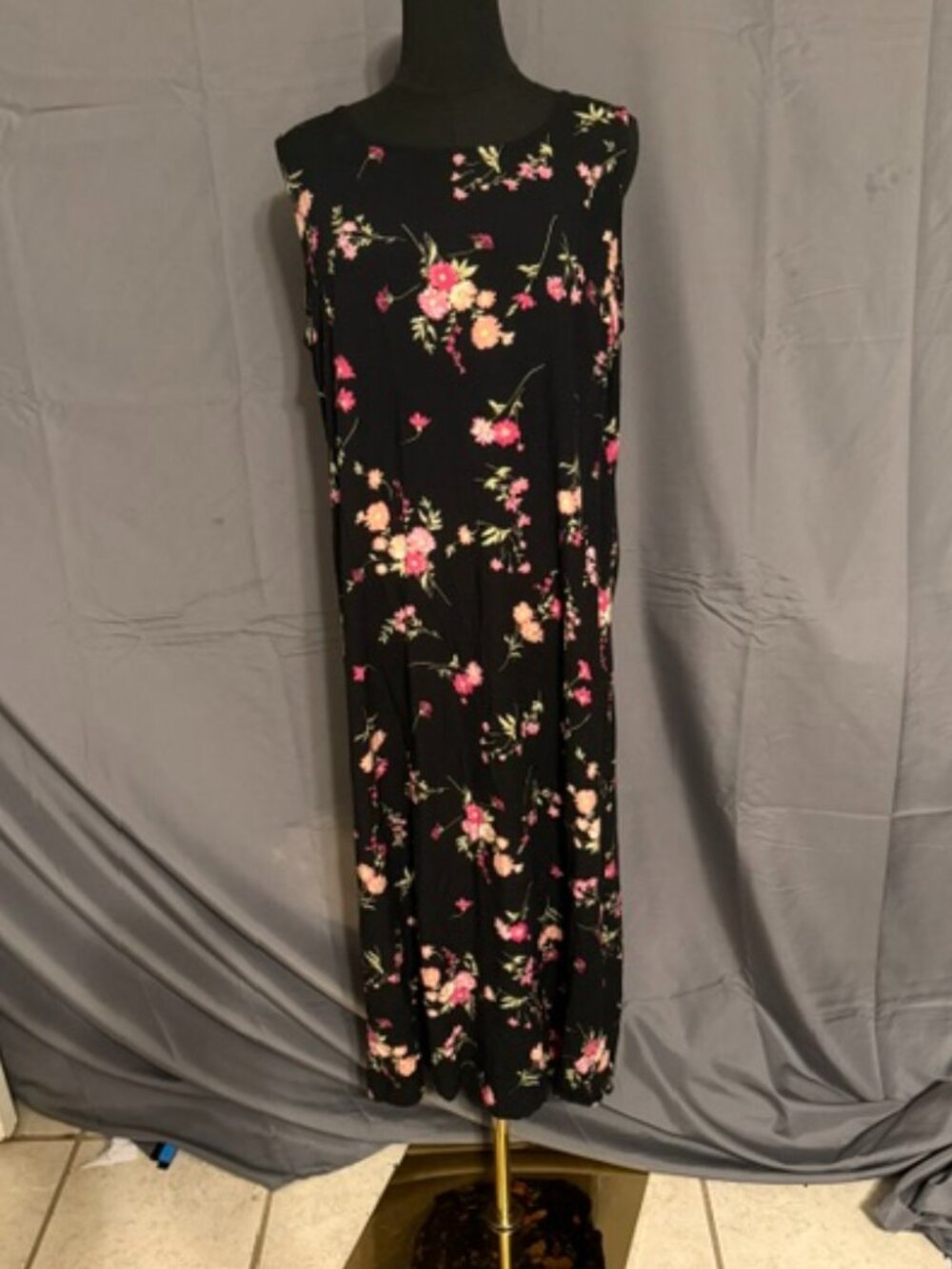 STUDIO EASE Dress Size 16W